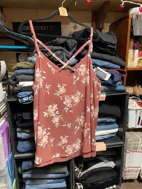 #320a size 3 torrid NWT Floral Strappy Cami Tank Top - Dusty Rose